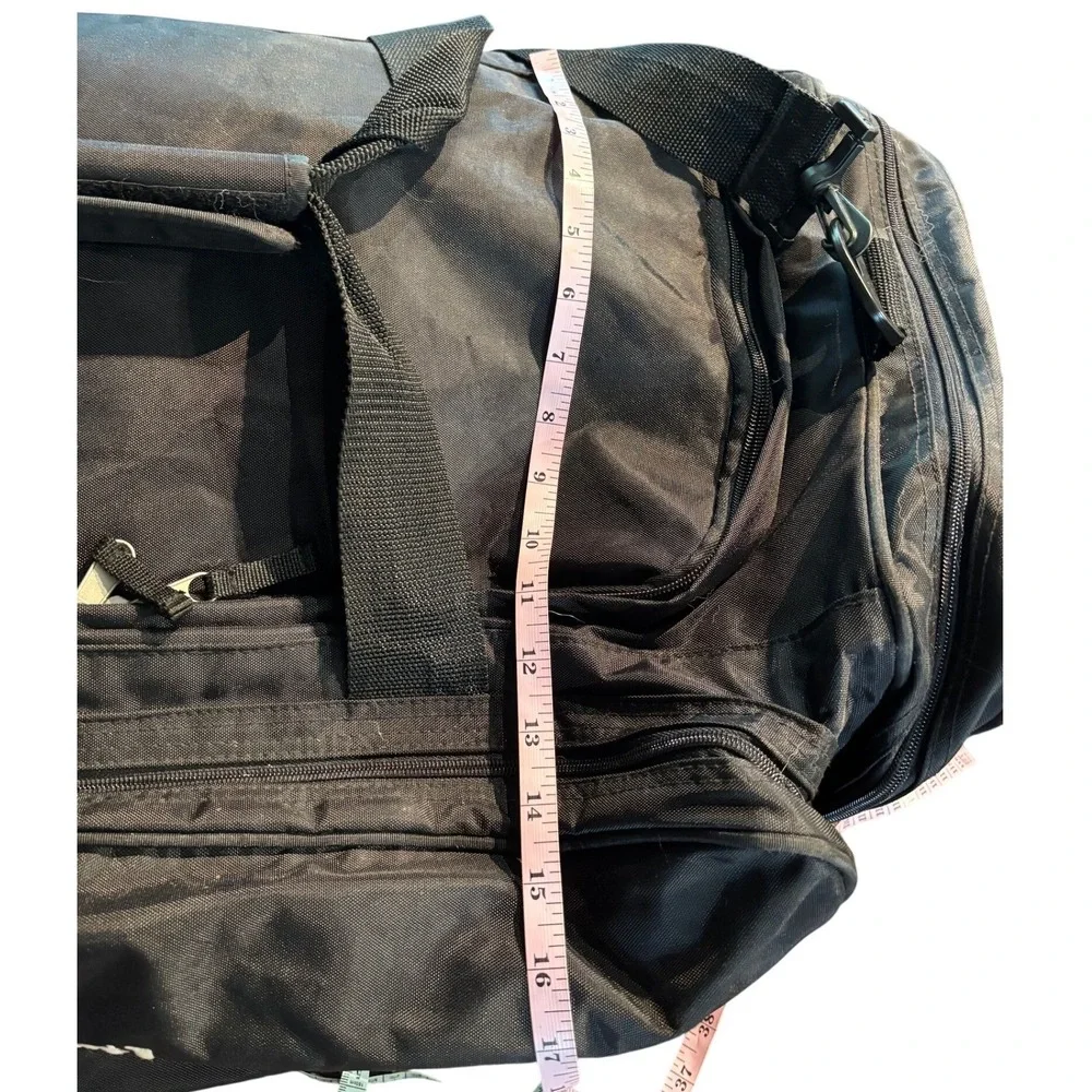 Ashworth Black Nylon Duffel Bag Golf Gym Travel Multi-Pocket Weekender Luggage